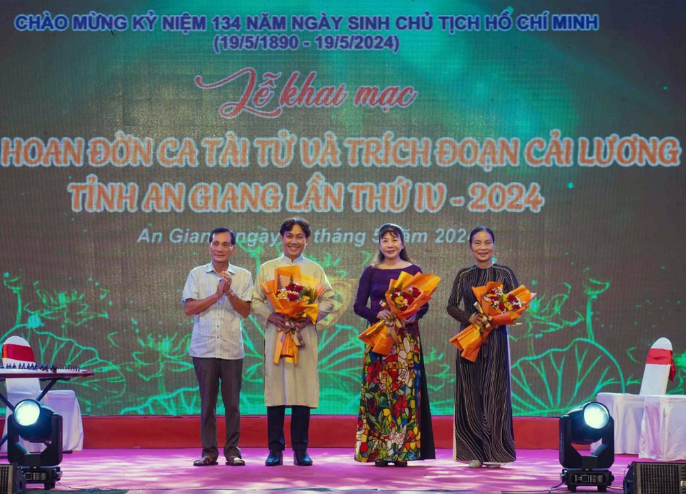 Khai mạc Liên hoan Đờn ca tài tử và trích đoạn cải lương năm 2024 - ảnh 2