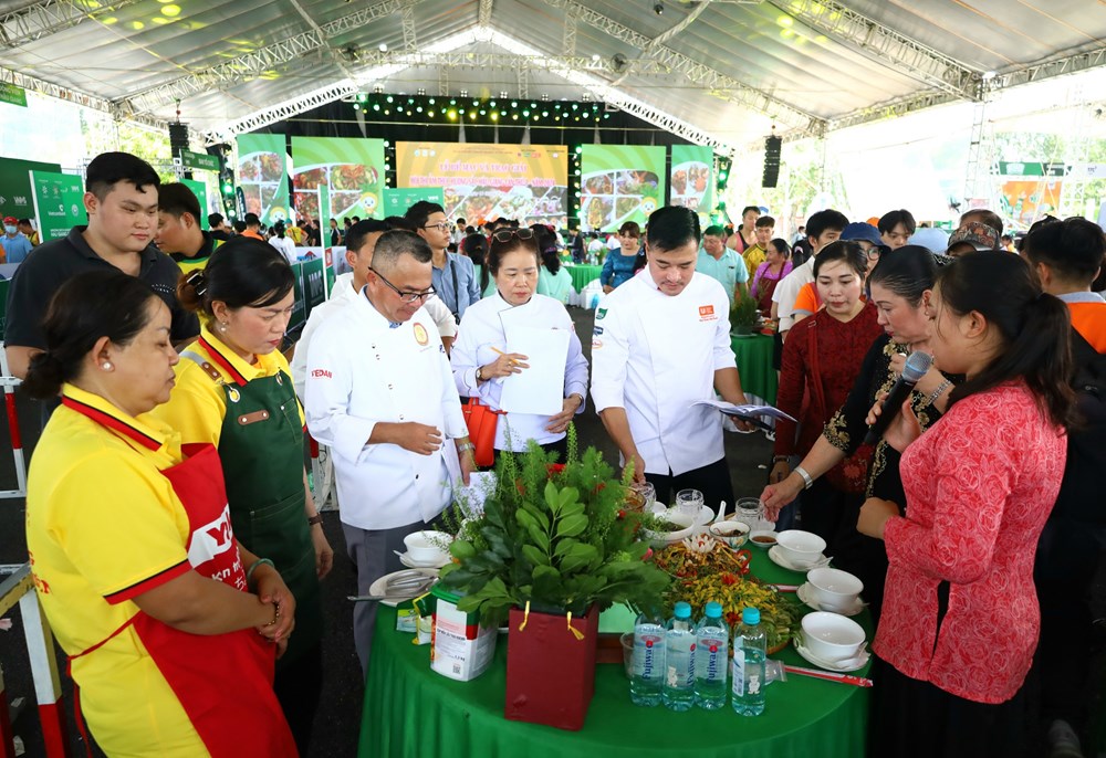 Hơn 100 món ăn tại Hội thi ẩm thực “Hương sắc Hậu Giang” - ảnh 2