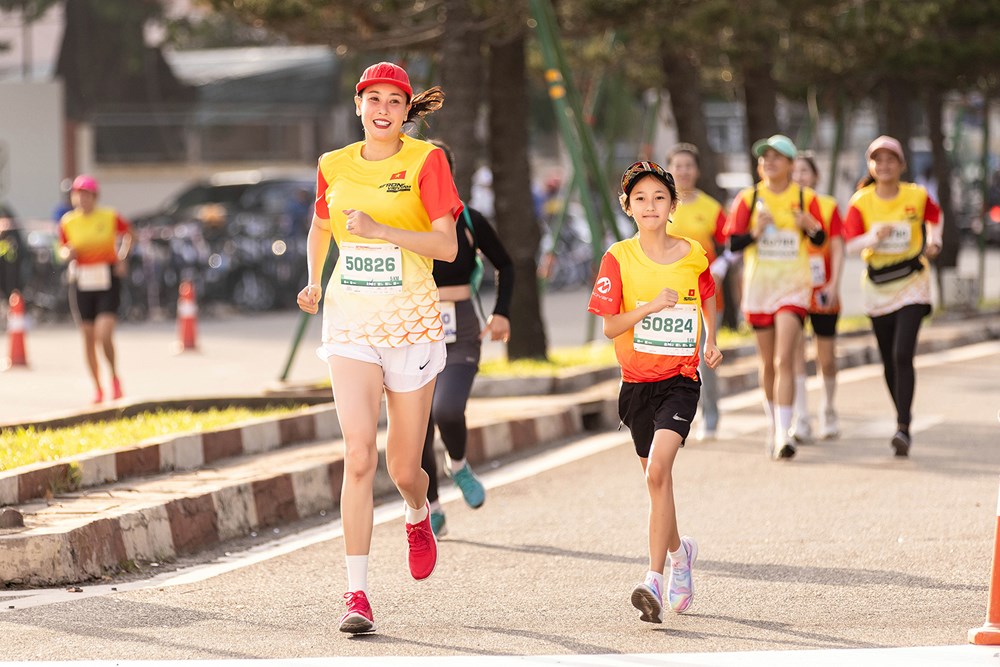 Giải chạy Marathon Quốc tế Strong Vietnam góp phần thúc đẩy du lịch - ảnh 4