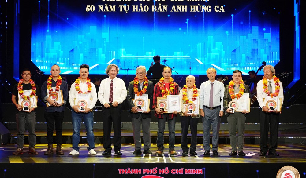 Trao giải thưởng sáng tác văn học, nghệ thuật cho 83 tác phẩm - ảnh 5