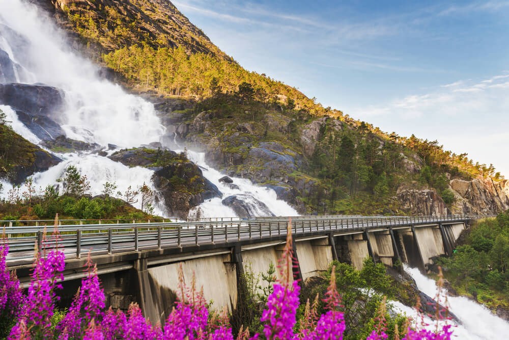 Thác Bản Giốc vào danh sách 15 thác nước đẹp nhất thế giới năm 2024 - ảnh 14