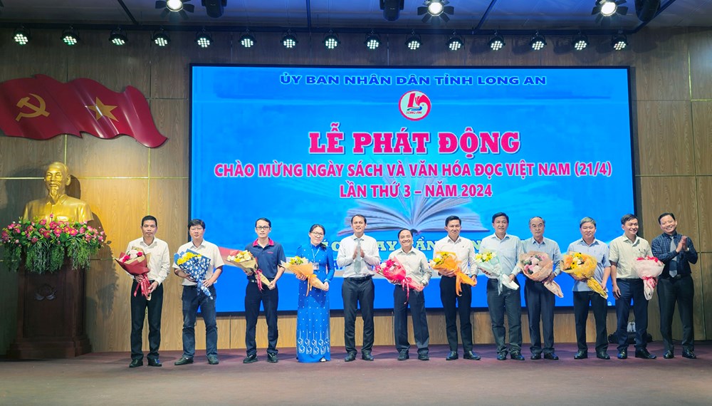 Long An phát động Ngày Sách và Văn hóa đọc Việt Nam 2024 - ảnh 5