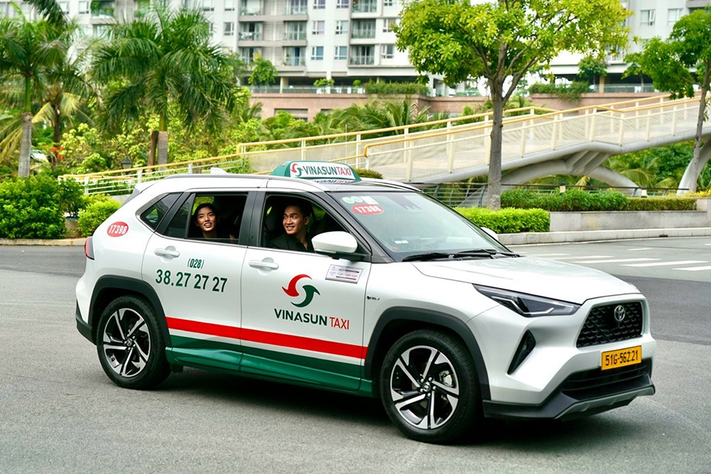 Việt Nam chính thức có dịch vụ Taxi Hybrid đầu tiên  - ảnh 1