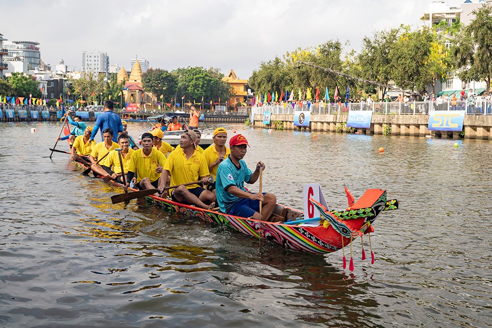 Độc đáo Lễ hội đua ghe Ngo tại TP.HCM  - ảnh 6