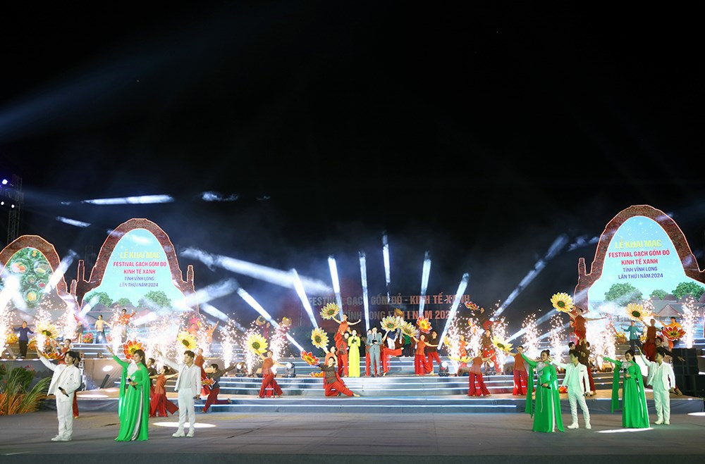 Khai mạc Festival Gạch gốm đỏ - Kinh tế Xanh tỉnh Vĩnh Long lần thứ I  - ảnh 1