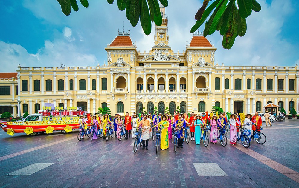 Trải nghiệm Tết xưa ở chợ hoa Xuân “Trên bến dưới thuyền” - ảnh 5 Trải nghiệm Tết xưa ở chợ hoa Xuân “Trên bến dưới thuyền” - ảnh 5