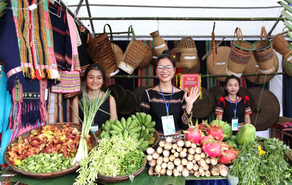 Kon Tum: Nhiều mô hình, cách làm hay kết hợp du lịch với nông nghiệp, nông thôn - ảnh 6