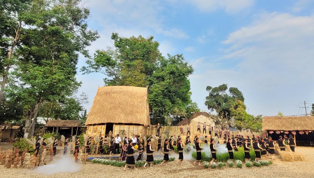 Kon Tum: Khai phá tiềm năng du lịch từ vùng đất cà phê Đăk Hà - ảnh 1