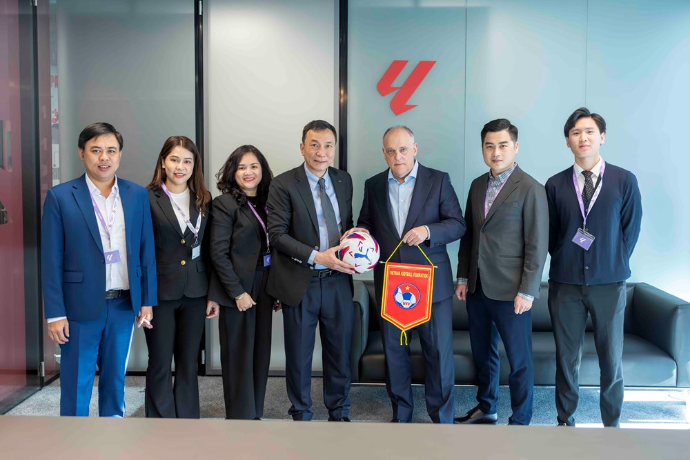 Các đội tuyển bóng đá Việt Nam được tạo điều kiện sang Tây Ban Nha tập huấn, thi đấu - ảnh 2