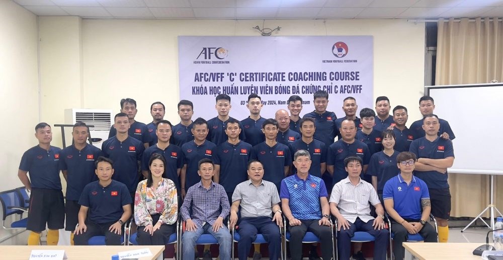 Bóng đá Việt Nam tiếp tục chú trọng đào tạo nguồn lực HLV - ảnh 2