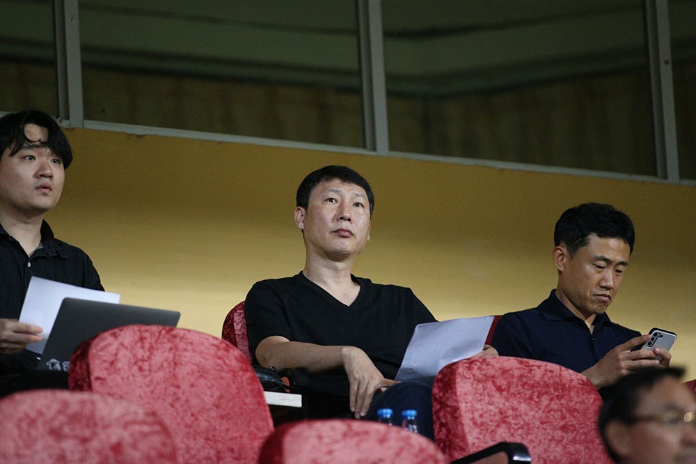 Tân HLV trưởng đội tuyển Việt Nam Kim Sang-sik bị giả mạo trên mạng xã hội - ảnh 2