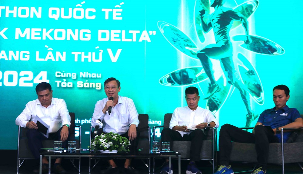 Khoảng 10.000 VĐV tham dự Giải Marathon quốc tế “Vietcombank Mekong Delta” tỉnh Hậu Giang 2024 - ảnh 1