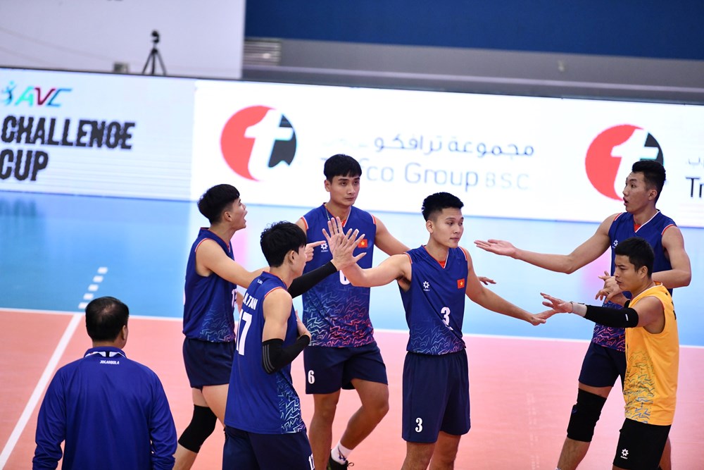 Thua Trung Quốc, tuyển Việt Nam xếp hạng 6 AVC Challenge Cup 2024 - ảnh 1