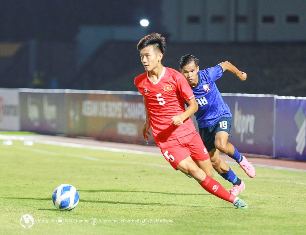 U16 Việt Nam đánh rơi chiến thắng trước U16 Campuchia - ảnh 2