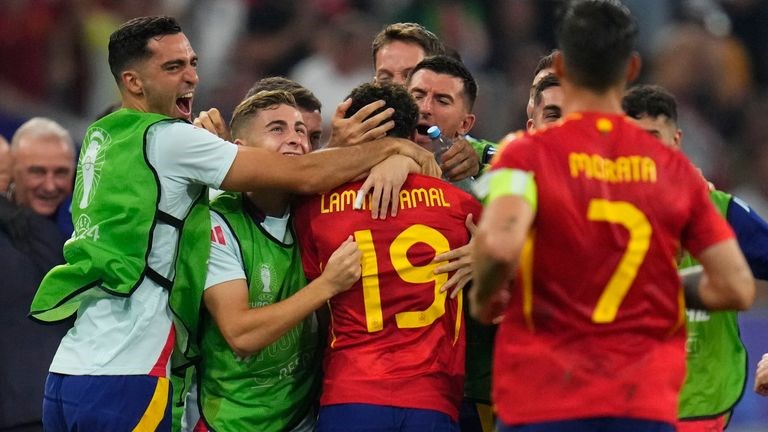 Tây Ban Nha và Anh sẽ đi vào lịch sử nếu vô địch EURO 2024 - ảnh 1