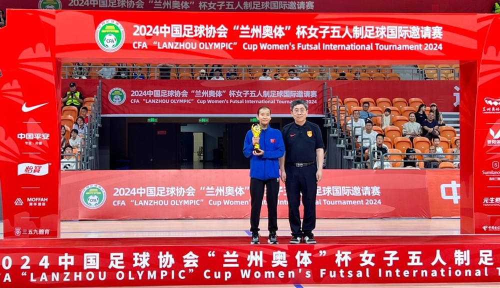 Tuyển Futsal nữ Việt Nam giành ngôi á quân giải quốc tế tại Trung Quốc - ảnh 2