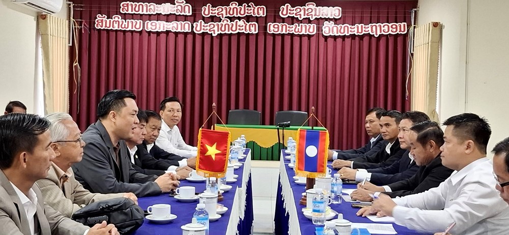 Bình Dương và tỉnh Chăm-pa-sắc (Lào) tăng cường hợp tác phát triển TDTT - ảnh 1