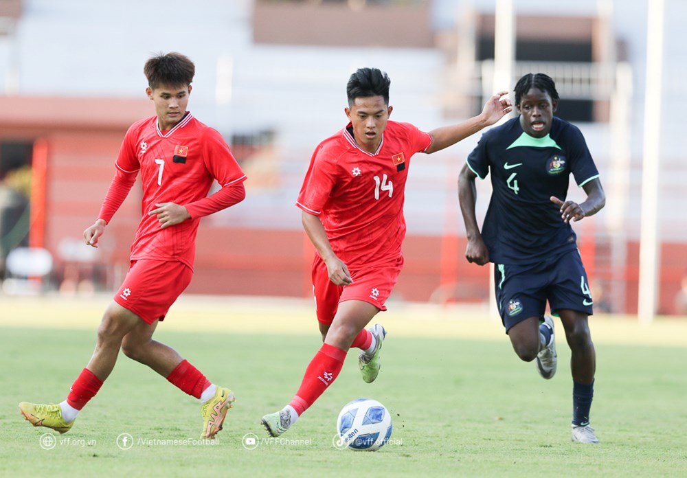 U19 Việt Nam gặp khó tại giải Đông Nam Á - ảnh 1