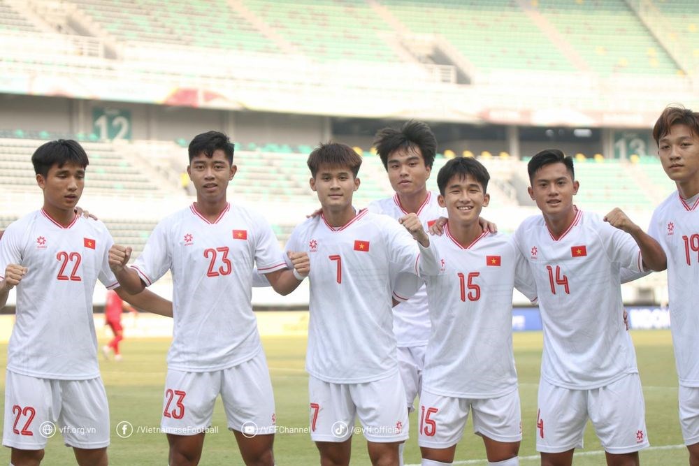 U19 Việt Nam chia tay giải Đông Nam Á bằng trận thắng đậm trước Lào - ảnh 1