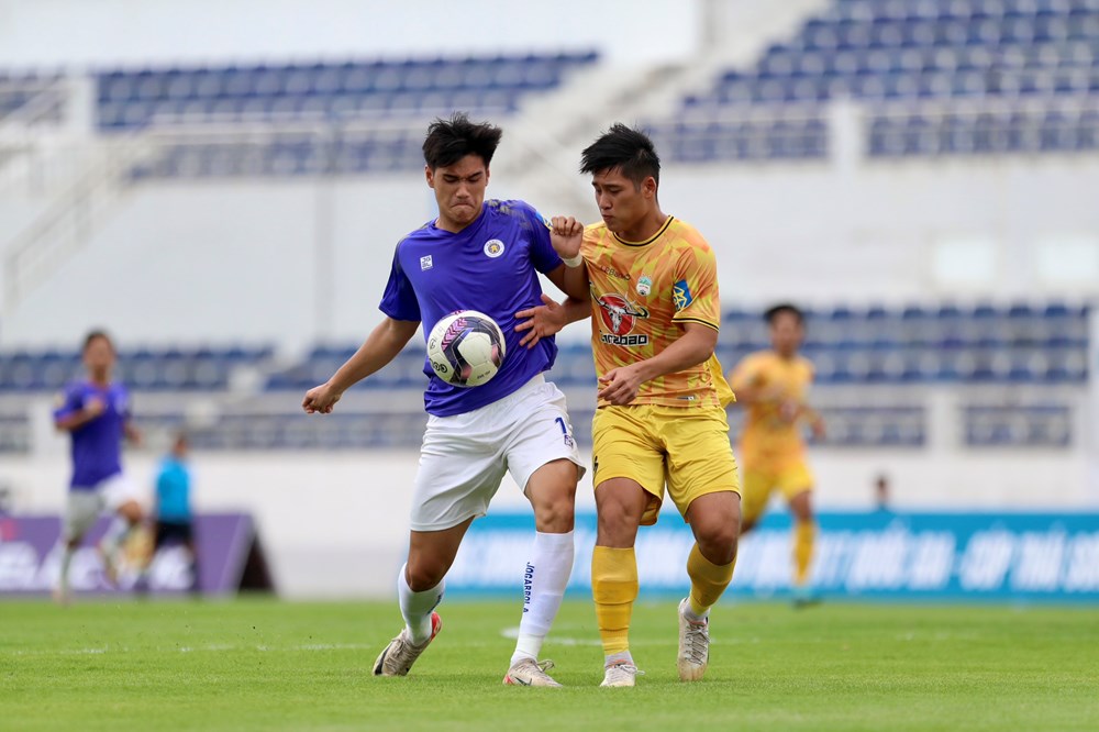 Hà Nội lần đầu vô địch giải bóng đá U17 quốc gia - ảnh 1