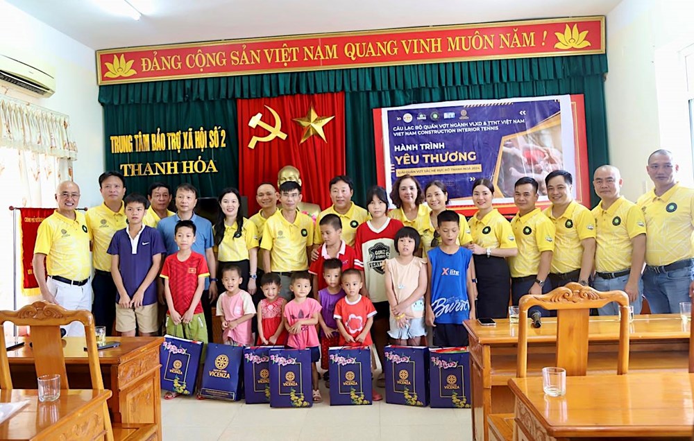 Khởi tranh Giải quần vợt Ngành VLXD - TTNT Việt Nam 2024 - ảnh 3