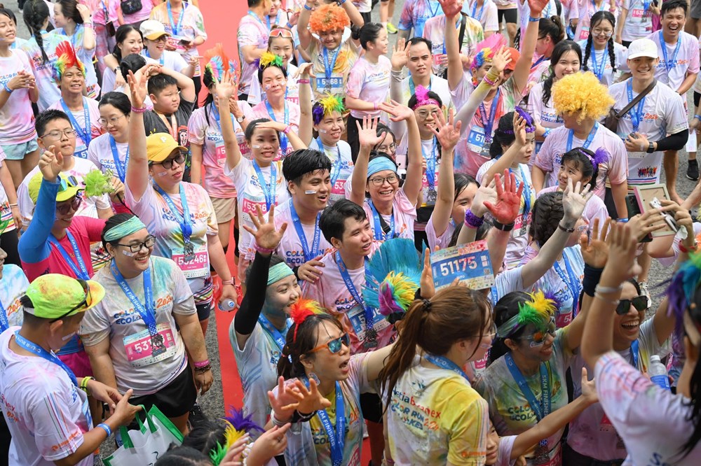 Sôi động Giải Đường chạy sắc màu “Color Run EcoLakes 2024” - ảnh 3