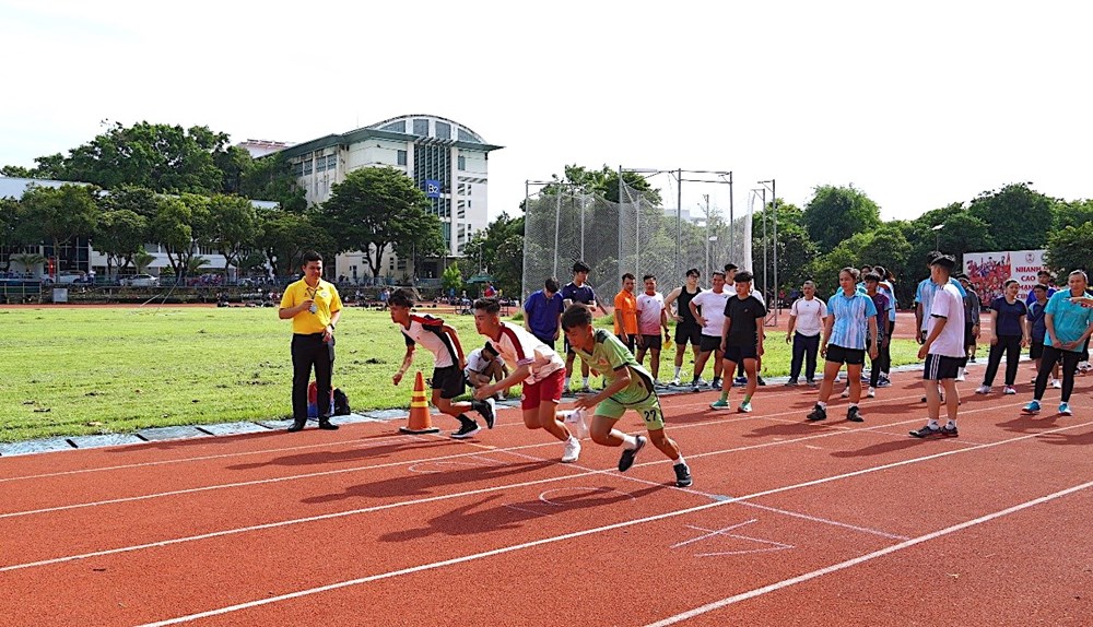 Trường Đại học TDTT TP.HCM tuyển sinh Đại học Hệ vừa làm vừa học khóa 82 năm 2024 - ảnh 2