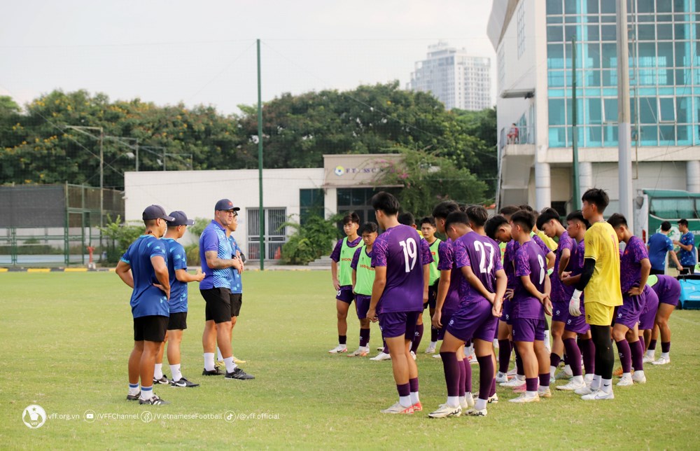 U17 Việt Nam tập huấn Nhật Bản, chuẩn bị cho vòng loại giải châu Á - ảnh 1