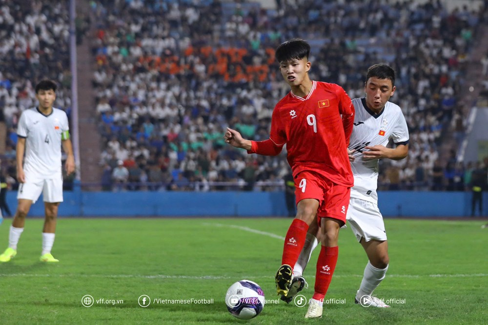 Phung phí cơ hội, U17 Việt Nam bị U17 Kyrgyzstan chia điểm - ảnh 2