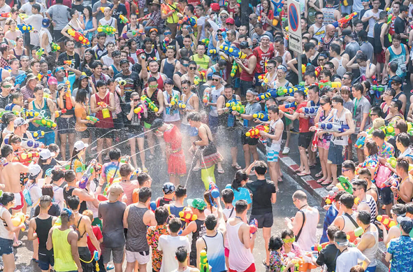 Thái Lan: Quảng bá sức mạnh mềm từ lễ hội Songkran - ảnh 1