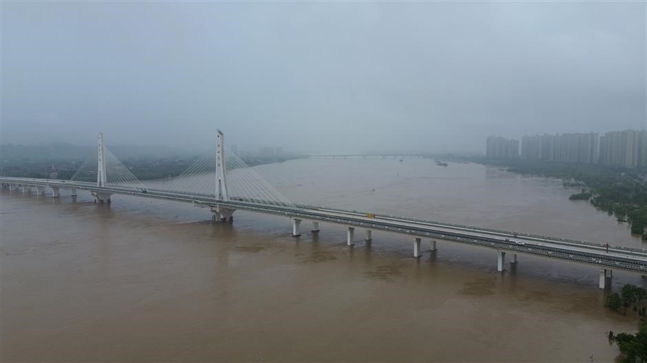Trung Quốc phát cảnh báo nguy cơ lũ lụt lớn đe dọa hàng triệu người - ảnh 1