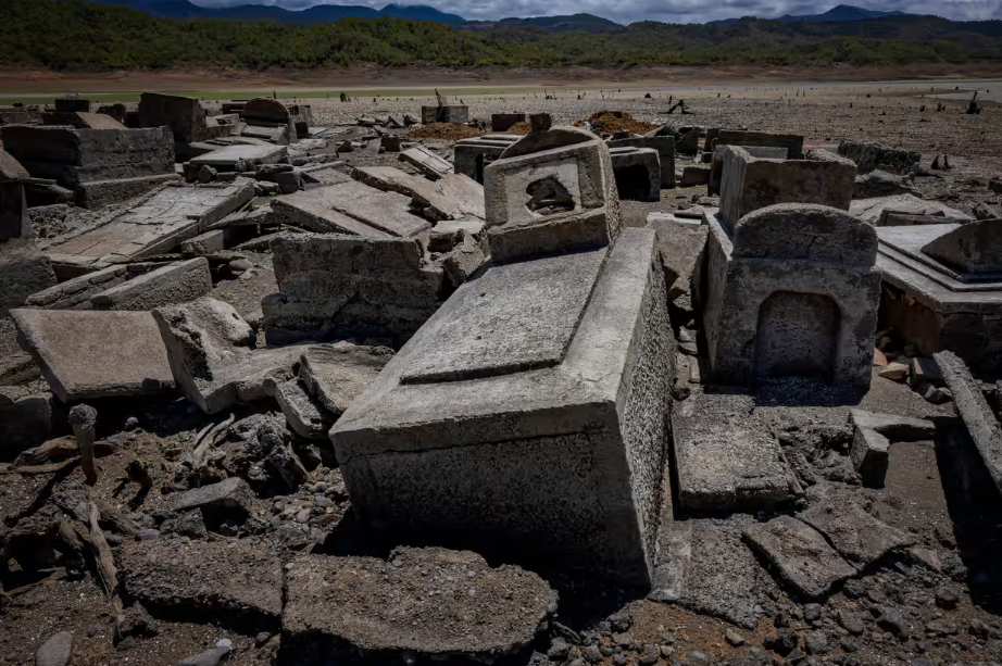 Thị trấn 300 trăm năm tuổi lộ diện khi con đập Philippines cạn nước do hạn hán - ảnh 2