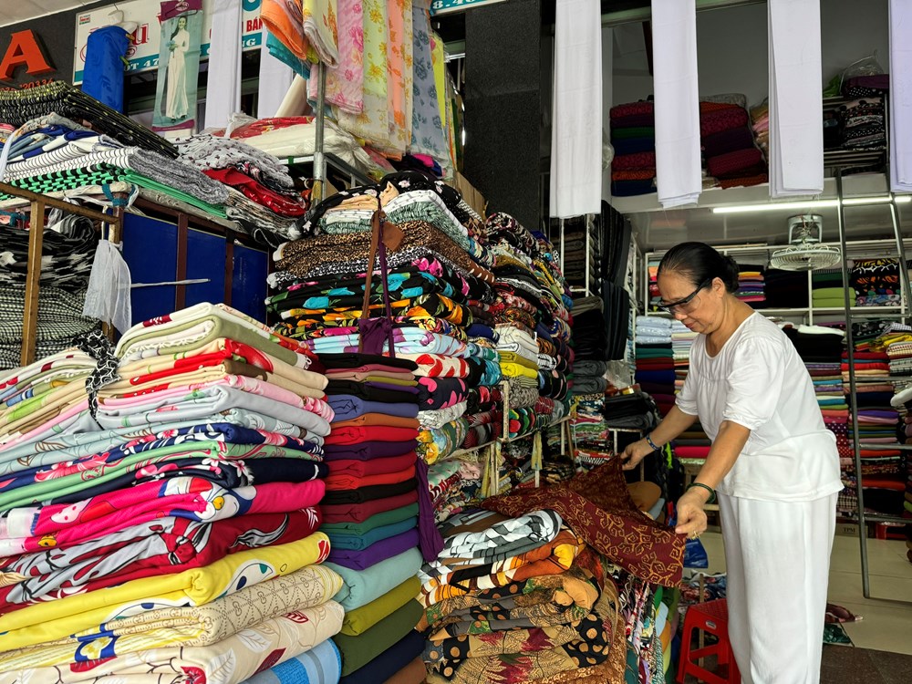  Quảng Ngãi: “Khoác áo mới” để chợ truyền thống trở thành điểm du lịch - ảnh 1