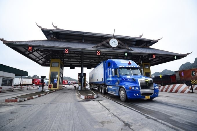 Lạng Sơn thực hiện phương thức giao nhận hàng hoá xuất, nhập khẩu qua cửa khẩu quốc tế Hữu Nghị từ 1.8 - ảnh 2