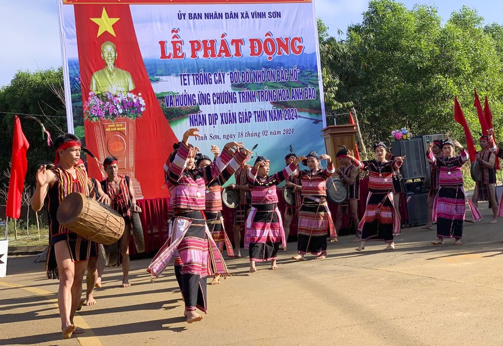  Về làng K3 trải nghiệm văn hóa đặc sắc đồng bào Ba Na Kriêm - ảnh 1