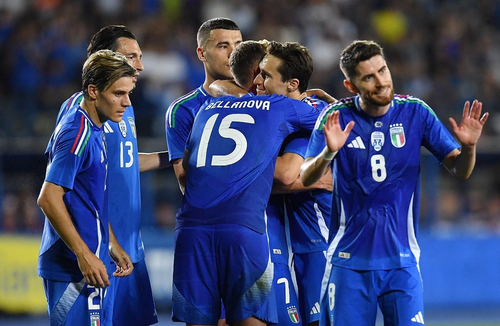HLV Mourinho bất ngờ đánh giá Ronaldo; tuyển Pháp, Ý giao hữu trái ngược  - ảnh 2