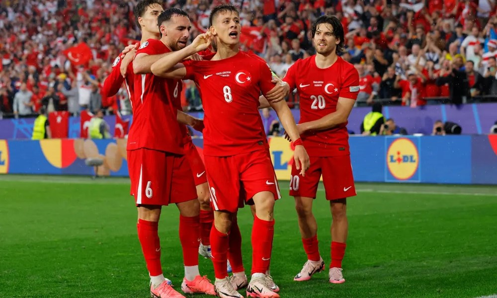 Sao trẻ “cứu” Ronaldo và Bồ Đào Nha, Thổ Nhĩ Kỳ thắng kịch tính Georgia - ảnh 2