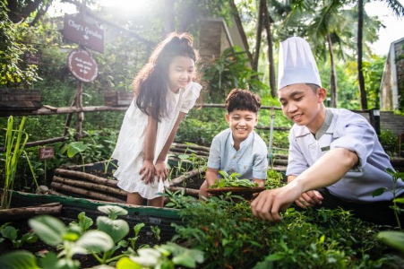 Lễ hội Vịnh ánh sáng quốc tế 2024 - Cách làm sáng tạo của Nha Trang trong công tác phát triển du lịch xanh - ảnh 5