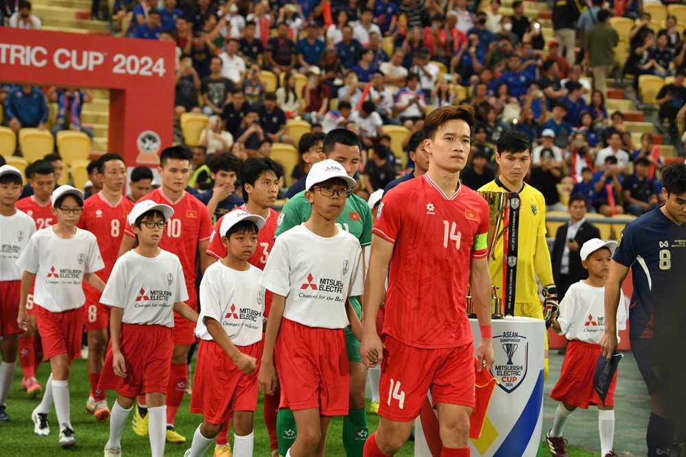 Người hâm mộ cả nước ăn mừng chức vô địch ASEAN Cup 2024 - ảnh 10