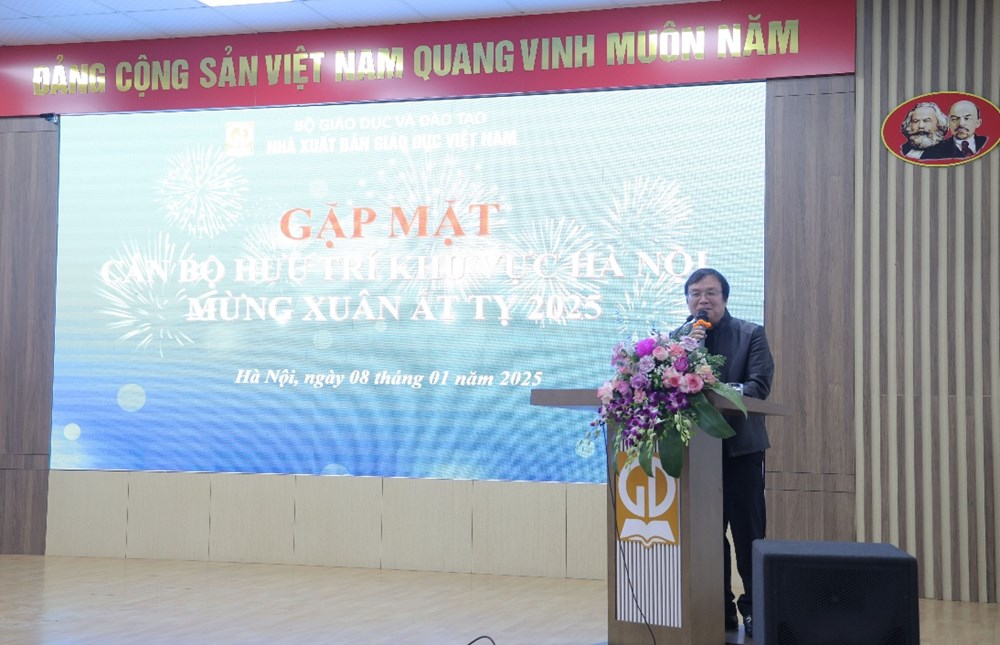 NXB Giáo dục Việt Nam gặp mặt cán bộ hưu trí nhân dịp Xuân Ất Tỵ 2025 - ảnh 1