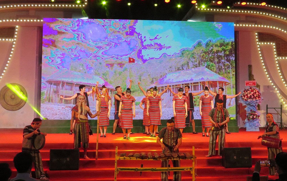 Quảng bá nét đẹp văn hóa của đồng bào các dân tộc miền núi tỉnh Thừa Thiên Huế - ảnh 6