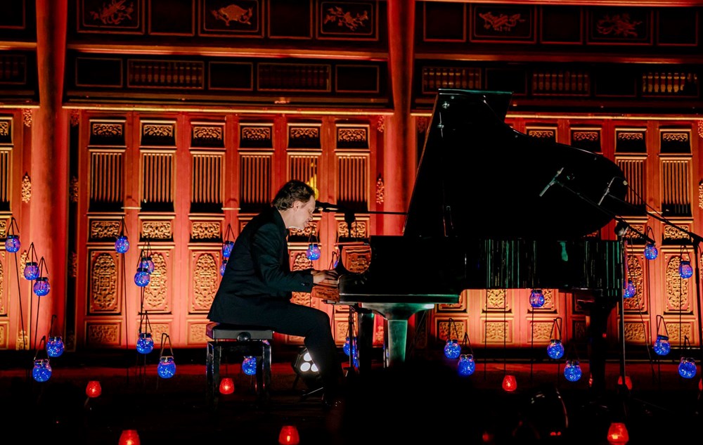 Nhiều cảm xúc từ đêm hòa nhạc của nghệ sĩ piano nổi tiếng thế giới Steve Barakatt - ảnh 2