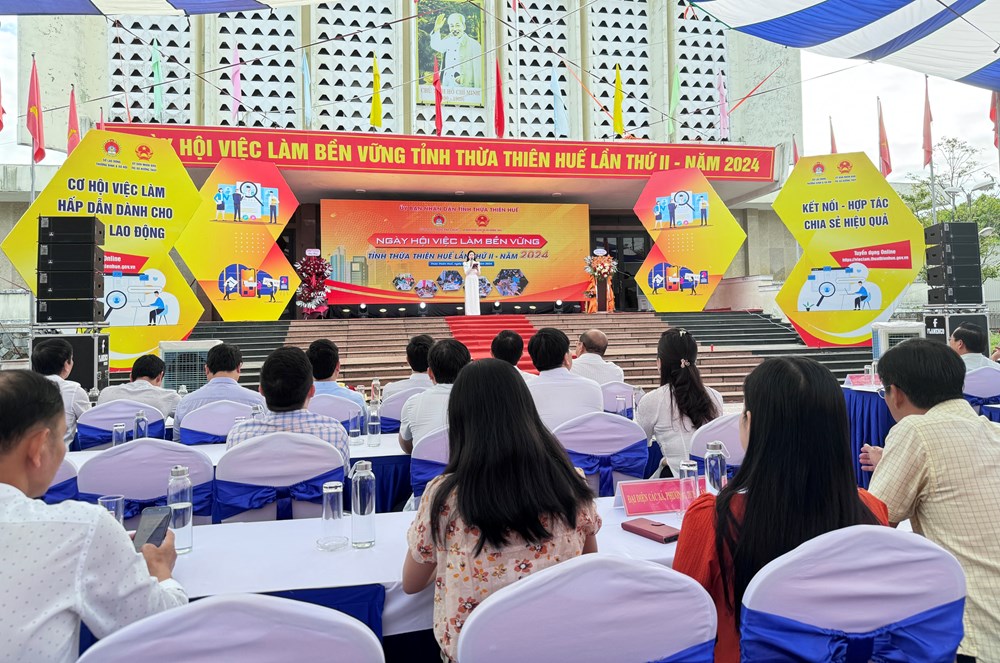 Thừa Thiên Huế: Hơn 7.400 vị trí việc làm tại Ngày hội việc làm bền vững lần thứ 2 - ảnh 1