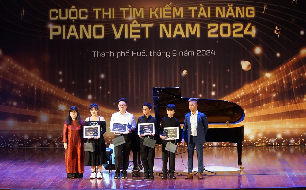 Trao hơn 50 giải thưởng tại Cuộc thi tìm kiếm tài năng Piano Việt Nam 2024 - ảnh 4