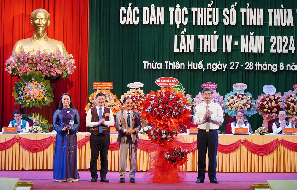 Phấn đấu tỉ lệ hộ nghèo ở vùng đồng bào các dân tộc và miền núi còn dưới 5% vào năm 2029 - ảnh 1