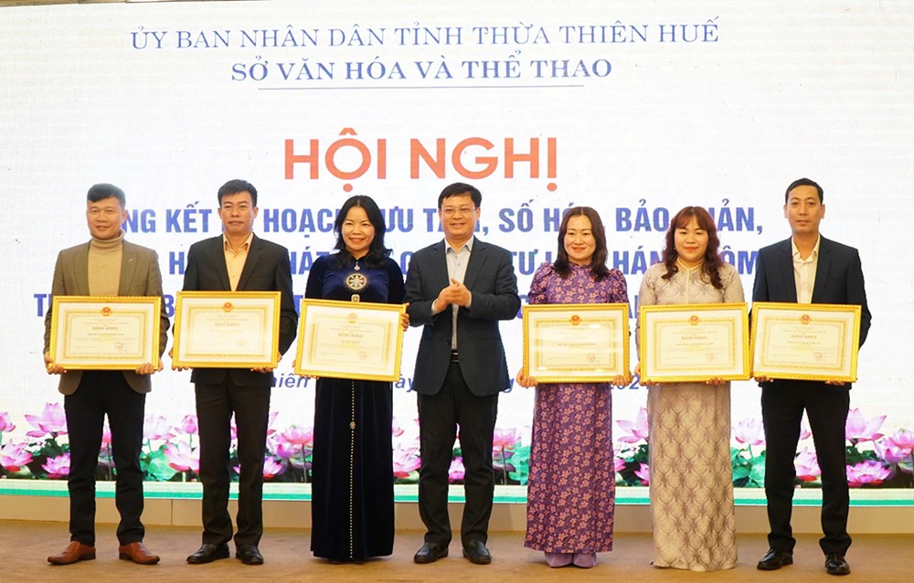 Hơn 452.000 trang tư liệu Hán Nôm được số hóa - ảnh 1