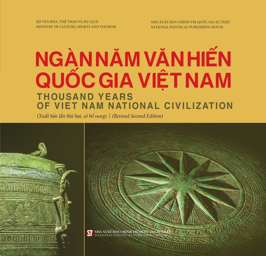 Xuất bản cuốn sách song ngữ Việt - Anh về bảo vật quốc gia Việt Nam - ảnh 1