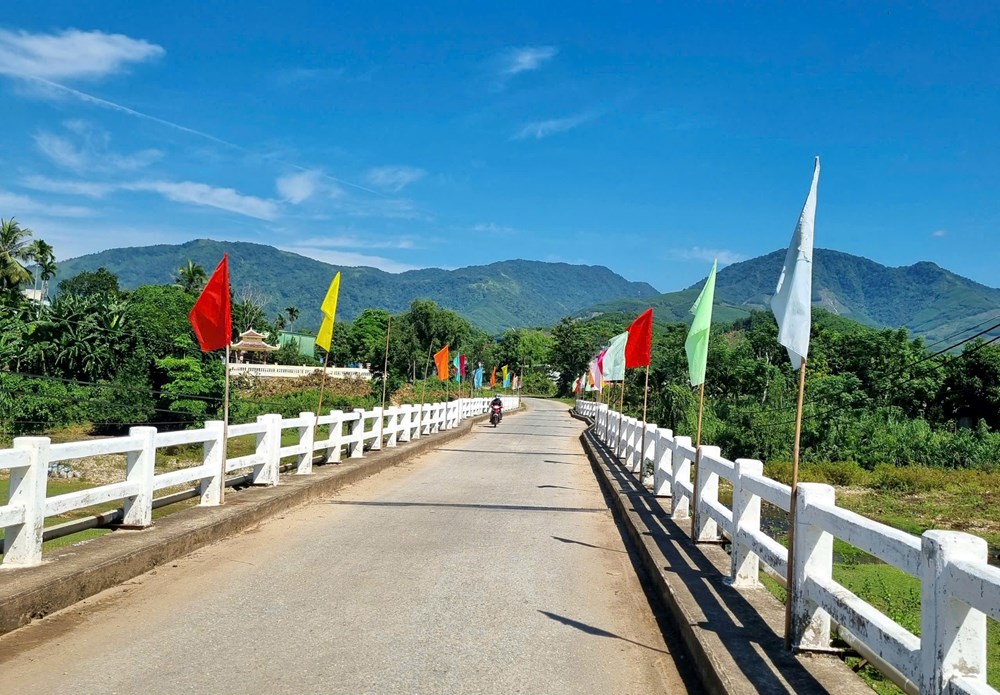 Minh Long: Phát triển kinh tế gắn với gìn giữ bản sắc văn hóa - ảnh 9