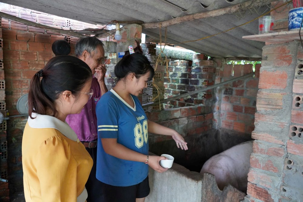 Mô hình “Ngân hàng heo giống” mang lại hiệu quả cho người nghèo ở Hành Phước - ảnh 2