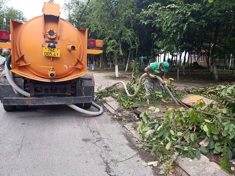 Khơi thông cống, giảm ngập cục bộ cho đô thị TP Quảng Ngãi - ảnh 2